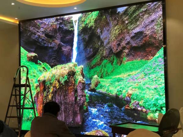 青羊区青羊餐馆室内P3全彩